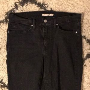 Levi’s 311 Shaping Skinny
